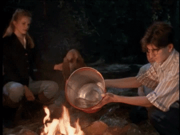 Are-You-Afraid-of-the-Dark-GIF