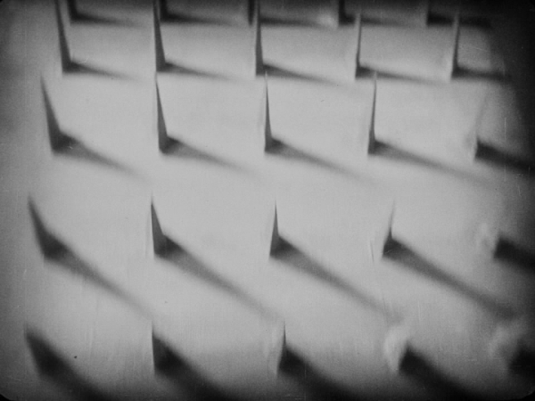 The.Passion.of.Joan.of.Arc.1928.720p.BluRay.x264-GABE.mkv_snapshot_00.45.49_[2013.12.01_19.53.40]