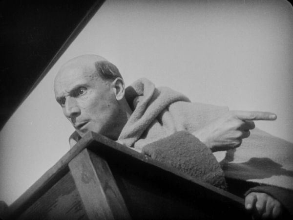 The.Passion.of.Joan.of.Arc.1928.720p.BluRay.x264-GABE.mkv_snapshot_01.04.01_[2013.12.01_19.55.03]