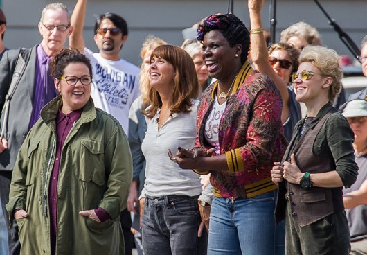 Kristen Wiig, Melissa McCarthy, Kate McKinnon and Leslie Jones are filming a scene of Ghosbusters in New York. Pictured: Melissa McCarthy, Kristen Wiig, Leslie Jones, and Kate McKinnon Ref: SPL1131732 190915 Picture by: TMNY / Splash News Splash News and Pictures Los Angeles:310-821-2666 New York:212-619-2666 London:870-934-2666 photodesk@splashnews.com 