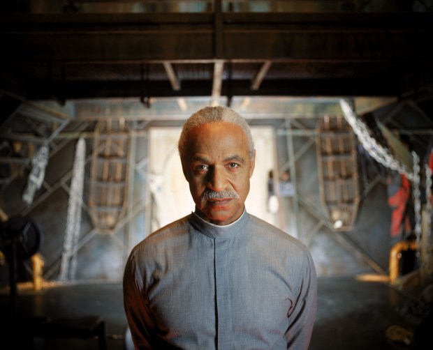 firefly-serenity-ron-glass-dvdbash-4
