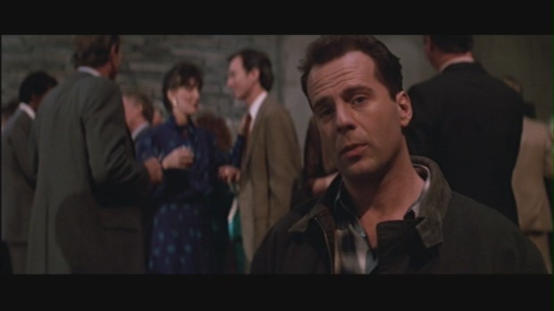 john-mcclane-at-the-christmas-party-die-hard