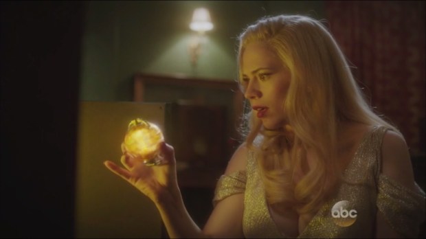 now-is-not-the-end-looks-like-peggy-carter-found-the-weapon