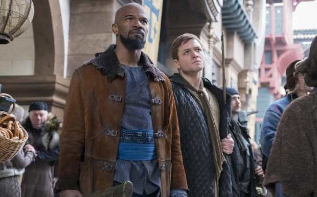 1513075653_466_first-look-taron-egerton-jamie-foxx-in-robin-hood-xlarge_trans_NvBQzQNjv4BqZgEkZX3M936N5BQK4Va8RWtT0gK_6EfZT336f62EI5U